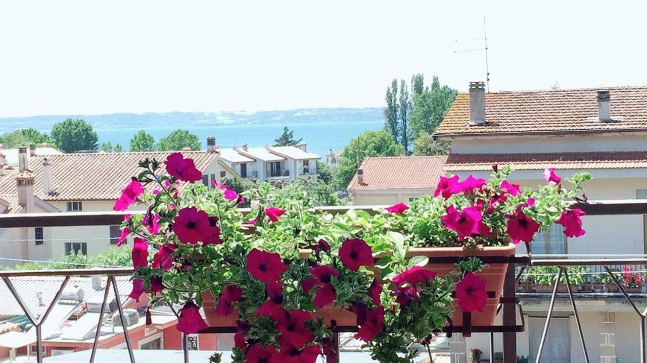 Pepe Apartment -Lago Di Bracciano Trevignano Romano Bagian luar foto